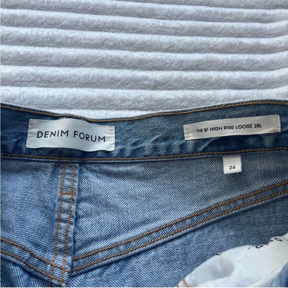 Aritzia Denim Forum Loose Boyfriend Jeans - Picture 8 of 13